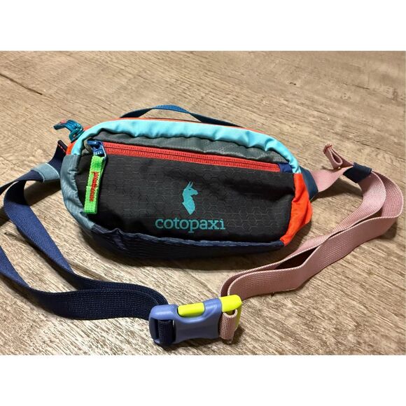 Cotopaxi Fanny pack - Picture 1 of 8